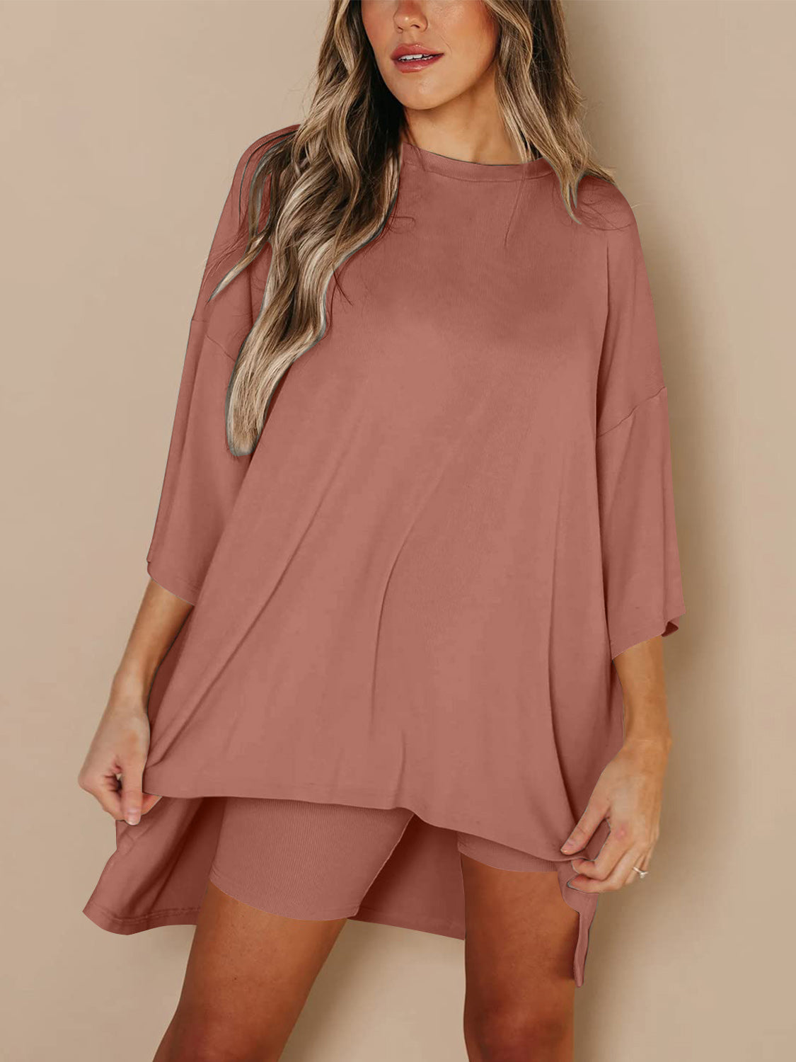 Loose Tunic Top and Slim Shorts Set