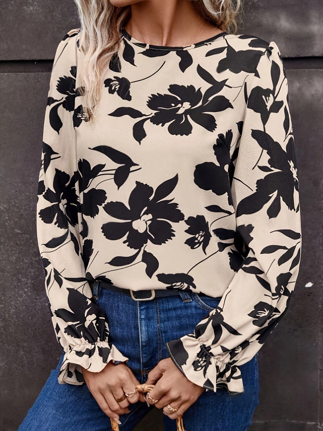 Bow Back Flounce Sleeve Blouse